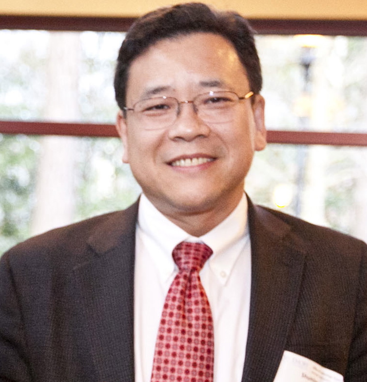 Bioengineering professor Shuming Nie