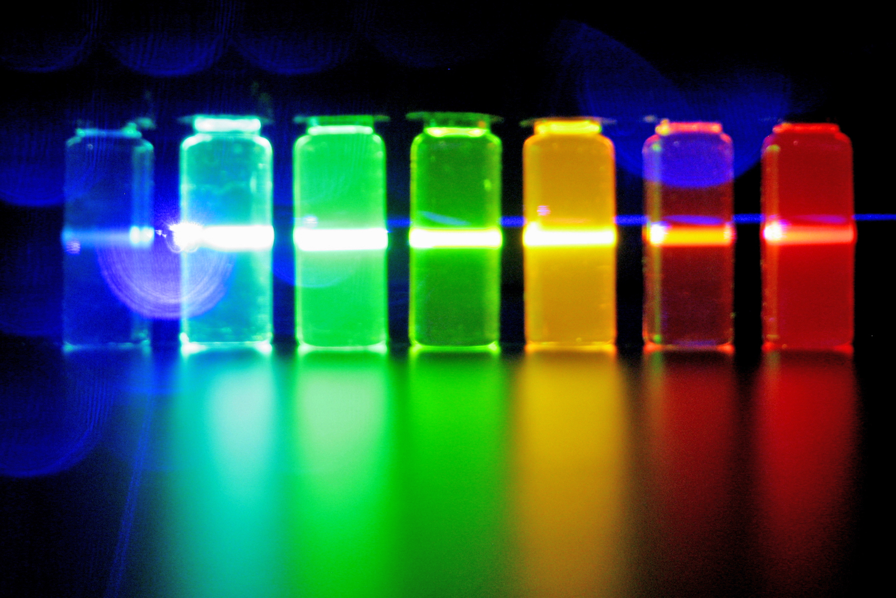 Illinois researchers are bringing their expertise in light-emitting quantum dots to the development of a new assay technology that could enhance prostate cancer outcomes.