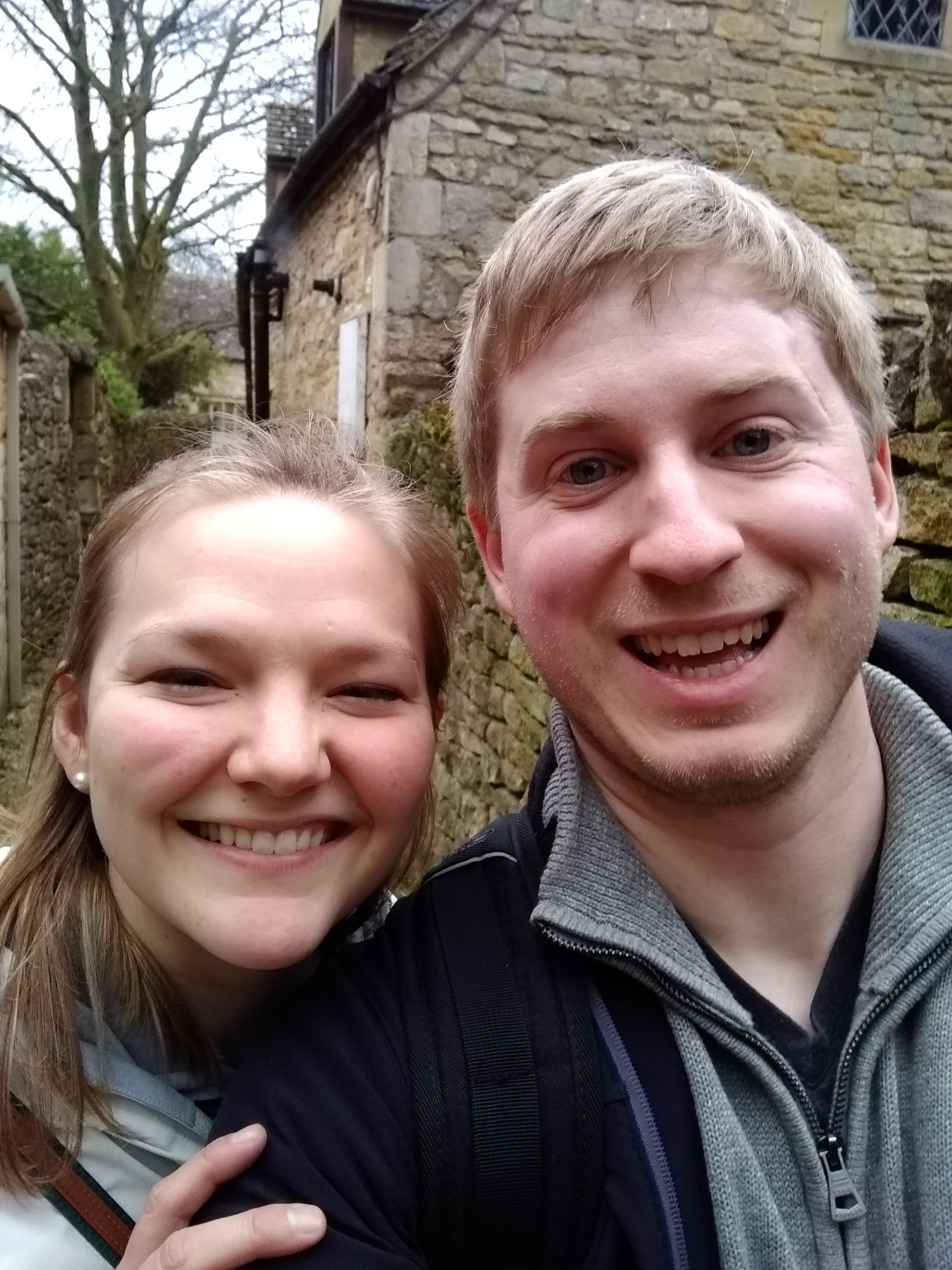Bioengineering alumnus Matt Schuelke and his wife Mary (BA Art History 2013). Matt earned his bachelor's degree from Illinois in 2013. 