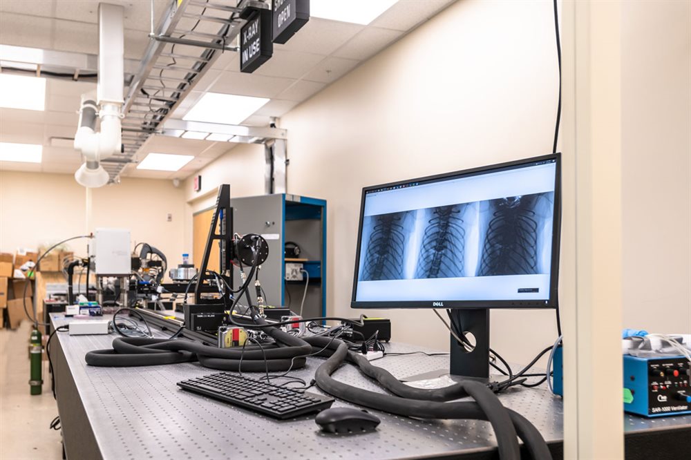 The Computational X-ray Imaging Science Laboratory has an unconventional liquid-metal-jet-based X-ray source that generates a brighter X-ray beam with a smaller focal area compared to conventional X-ray. Photo by Scott Paceley Photography.