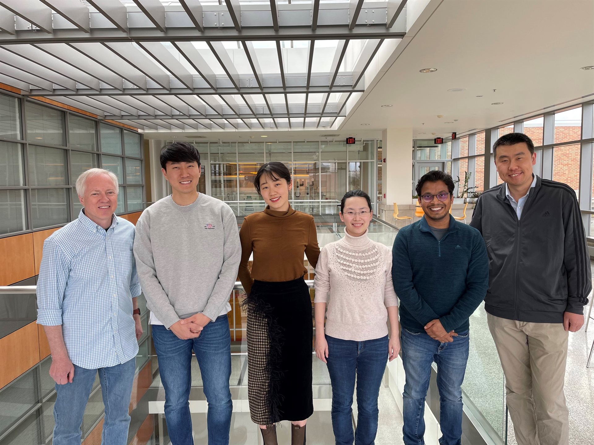 Professors, students and postdoctoral researchers involved in the project, left to right: Professor Brian Cunningham, PhD student Han Keun Lee (Cunningham lab), PhD student Weijing Wang (Cunningham lab), postdoctoral researcher&nbsp;Mengxi Zheng (Xing&nbsp;lab), &nbsp;postdoctoral researcher&nbsp;Saurabh Umrao (Xing&nbsp;lab), and Professor Xing Wang.